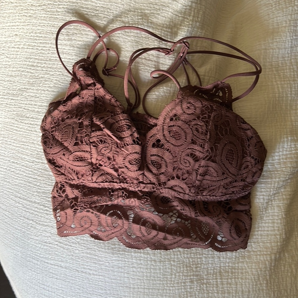Victoria’s Secret pink bralette